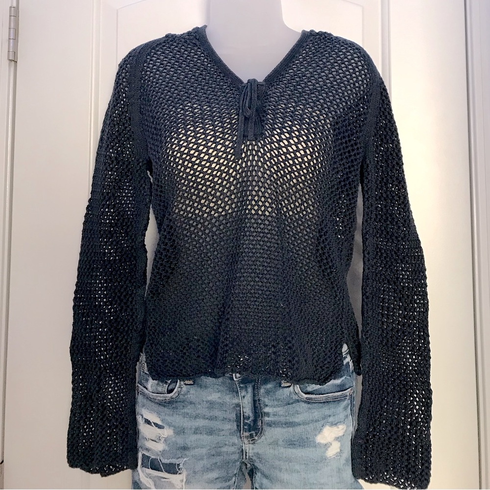 Abercrombie and Fitch Woman’s Mesh Long Sleeve Medium